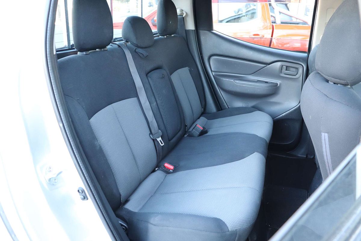 2015 Mitsubishi Triton GLX MQ 4X4