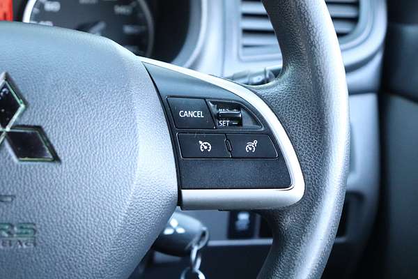 2015 Mitsubishi Triton GLX MQ 4X4