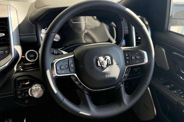 2025 RAM 1500 Laramie Sport Hurricane SO RamBox DT 4X4 SWB