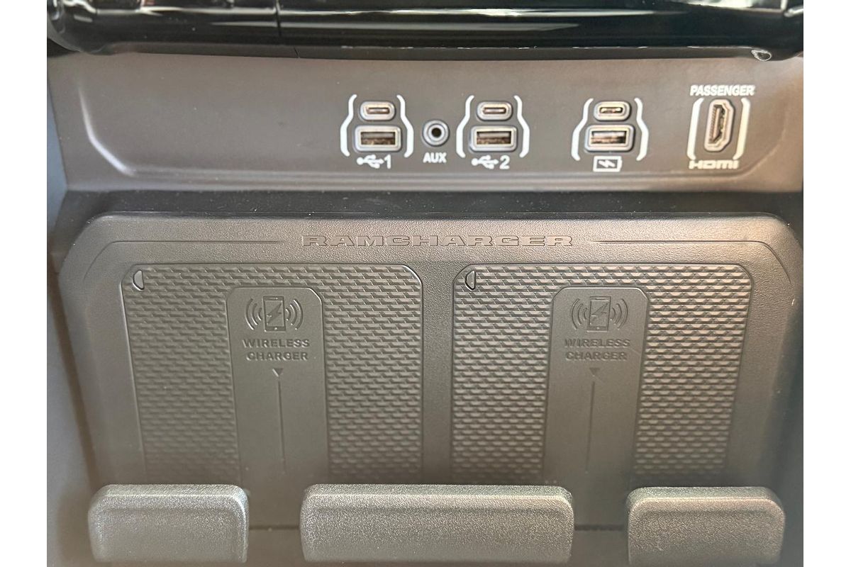 2025 RAM 1500 Laramie Sport Hurricane SO RamBox DT 4X4 SWB