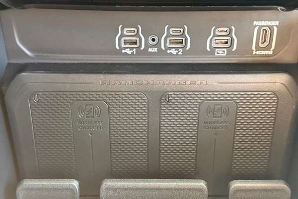 2025 RAM 1500 Laramie Sport Hurricane SO RamBox DT 4X4 SWB