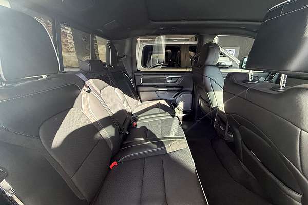 2025 RAM 1500 Laramie Sport Hurricane SO RamBox DT 4X4 SWB