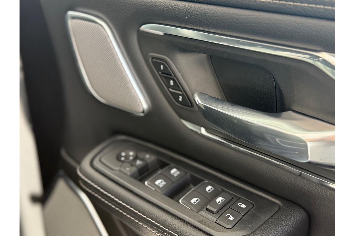 2025 RAM 1500 Laramie Sport Hurricane SO RamBox DT 4X4 SWB