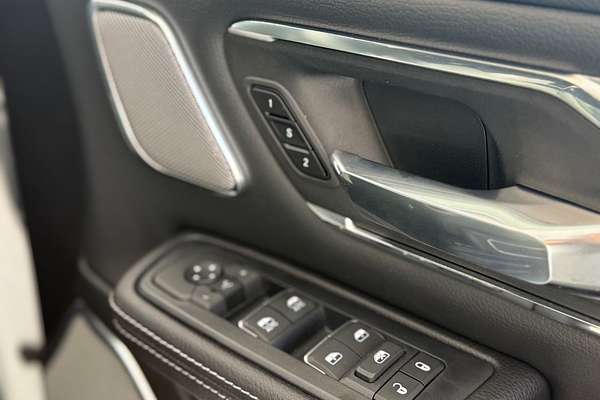 2025 RAM 1500 Laramie Sport Hurricane SO RamBox DT 4X4 SWB