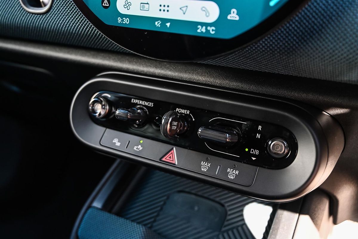 2024 MINI Countryman SE Favoured U25