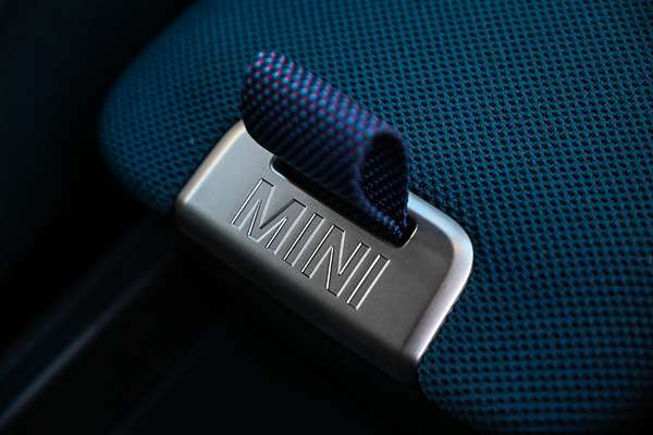 2024 MINI Countryman SE Favoured U25