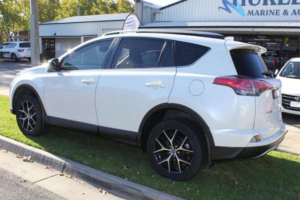 2017 Toyota RAV4 GXL ZSA42R