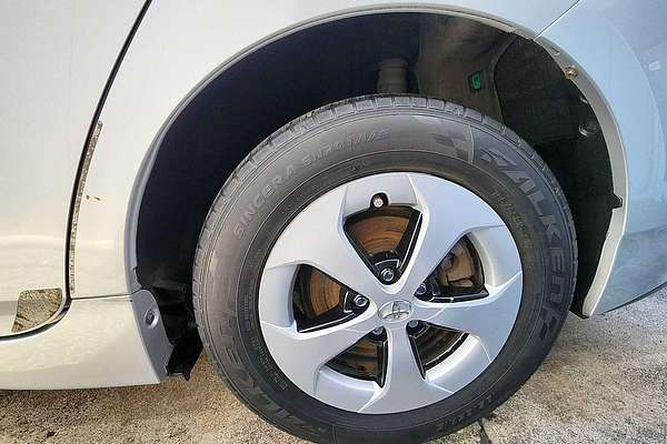 2014 Toyota Prius Three