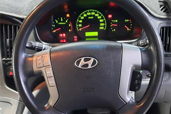 2014 Hyundai iMax TQ-W MY13