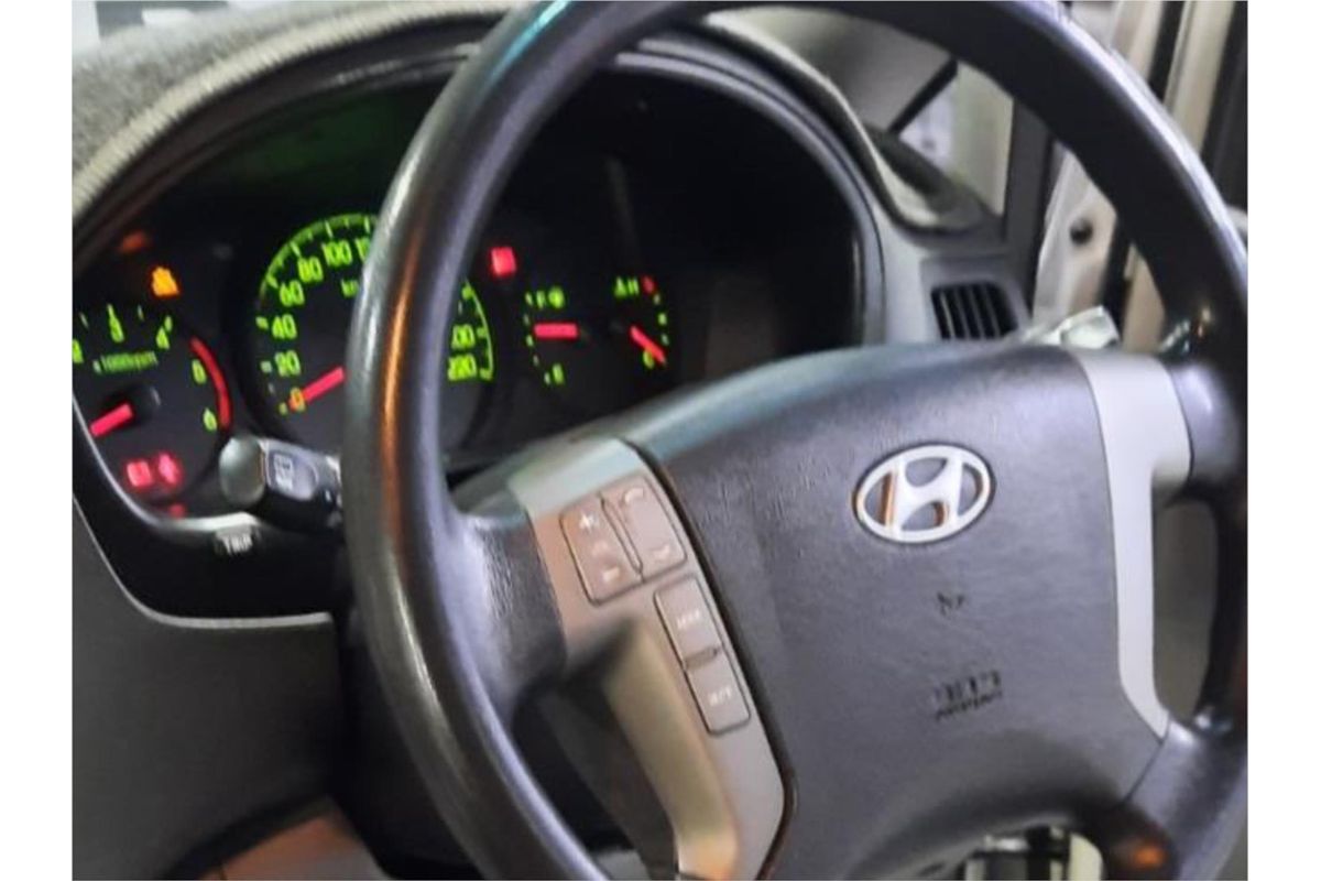 2014 Hyundai iMax TQ-W MY13