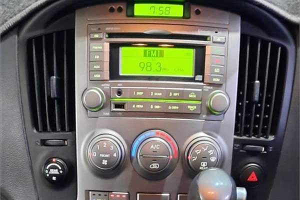 2014 Hyundai iMax TQ-W MY13