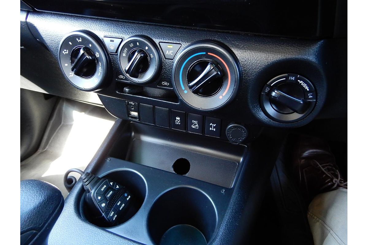 2020 Toyota Hilux SR GUN126R 4X4