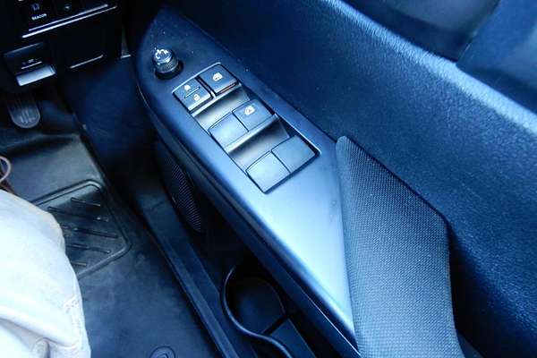 2020 Toyota Hilux SR GUN126R 4X4