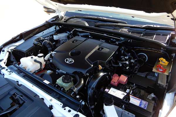 2020 Toyota Hilux SR GUN126R 4X4