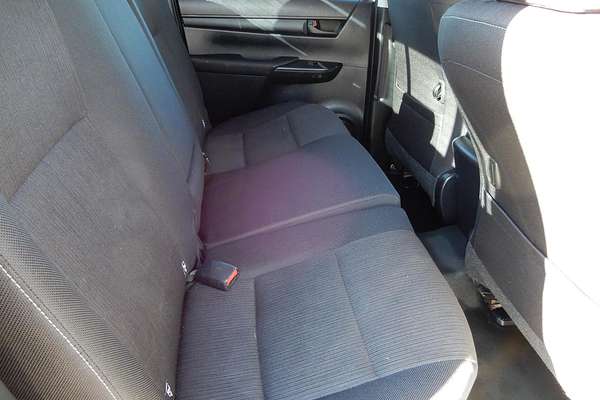 2018 Toyota Hilux SR GUN126R 4X4
