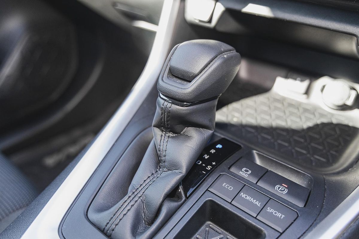 2020 Toyota RAV4 GX AXAH52R
