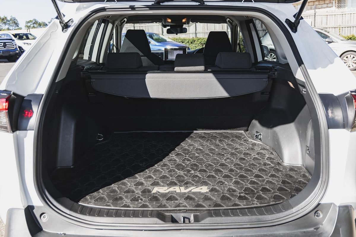 2020 Toyota RAV4 GX AXAH52R
