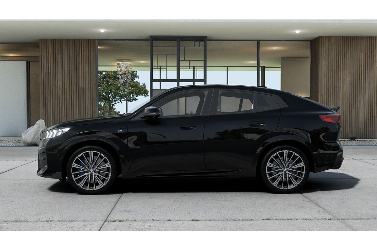 2025 BMW X2 M35i xDrive U10