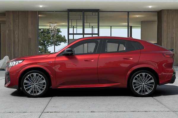 2025 BMW X2 M35i xDrive U10