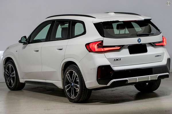 2024 BMW iX1 xDrive30 M Sport U11