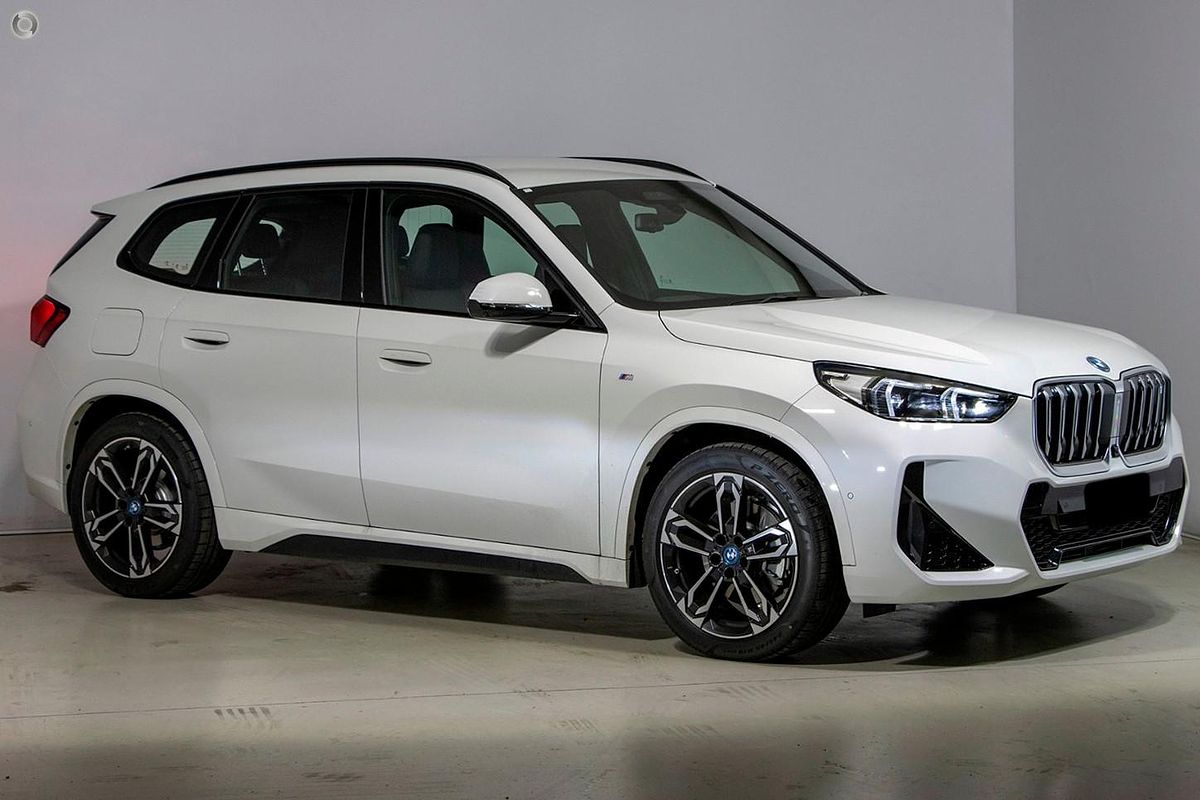 2024 BMW iX1 xDrive30 M Sport U11