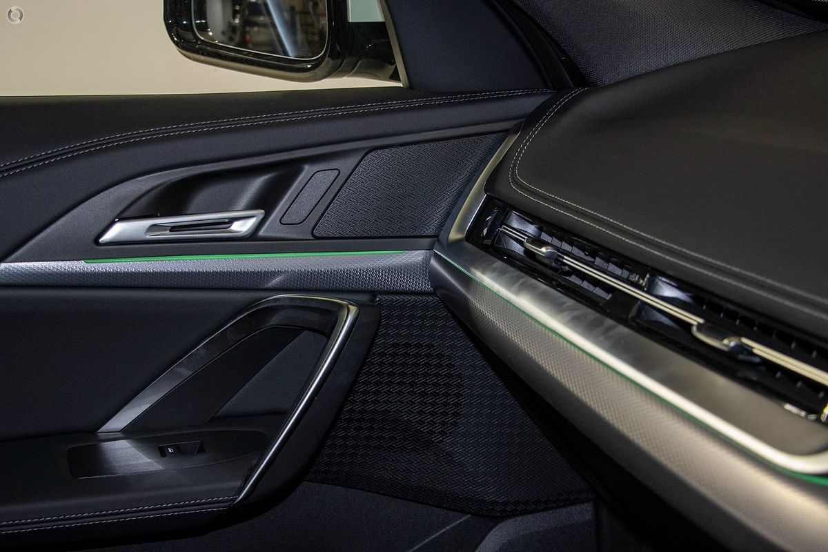 2024 BMW iX1 xDrive30 M Sport U11