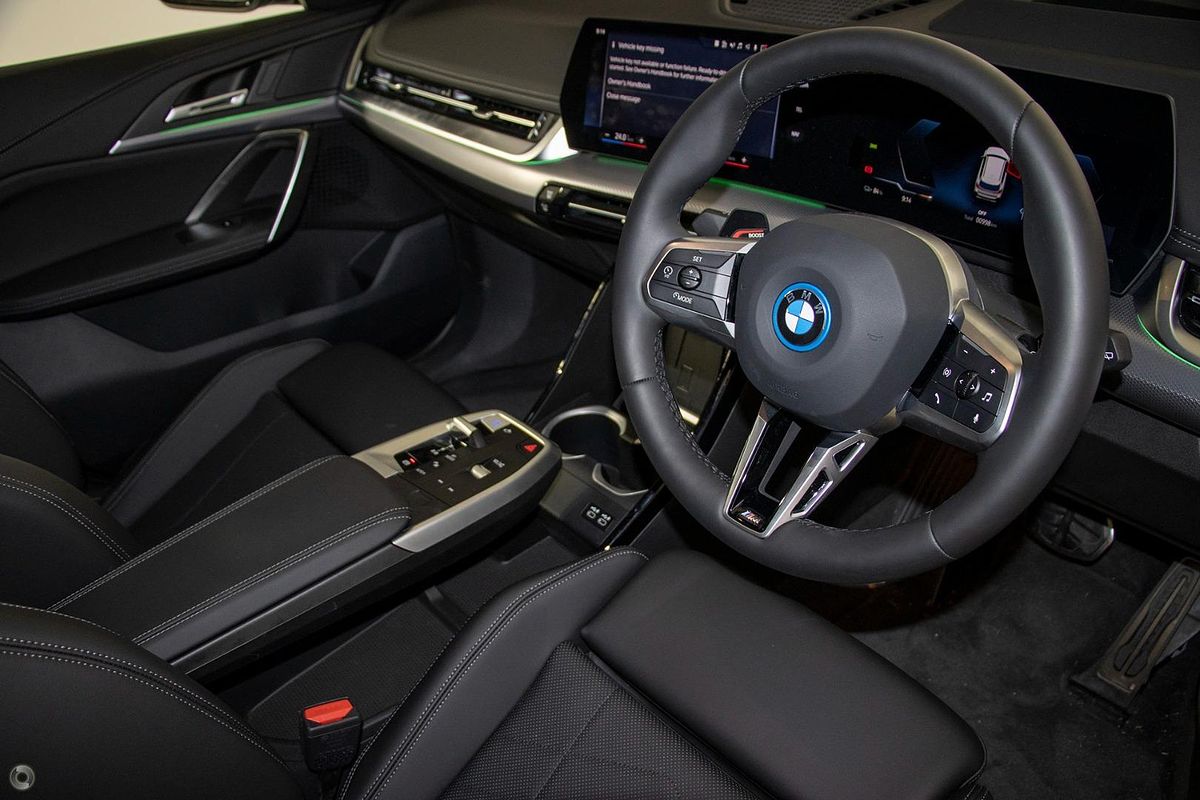 2024 BMW iX1 xDrive30 M Sport U11