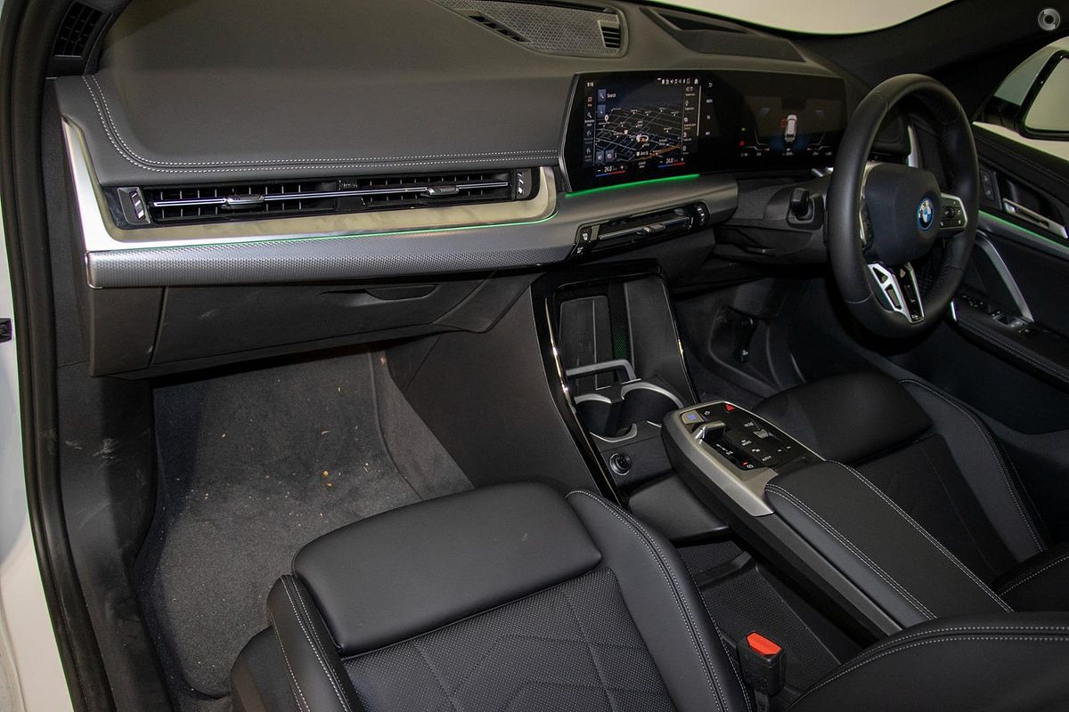 2024 BMW iX1 xDrive30 M Sport U11