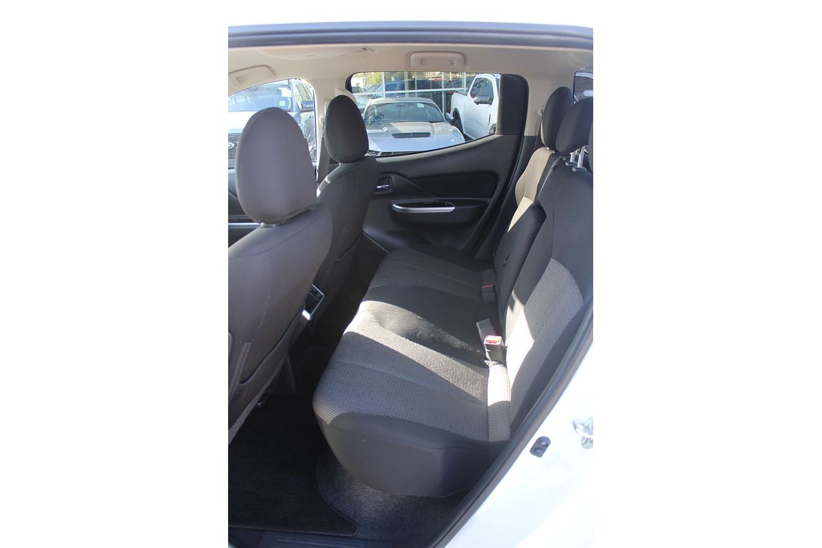 2019 Mitsubishi Triton GLS MR 4X4