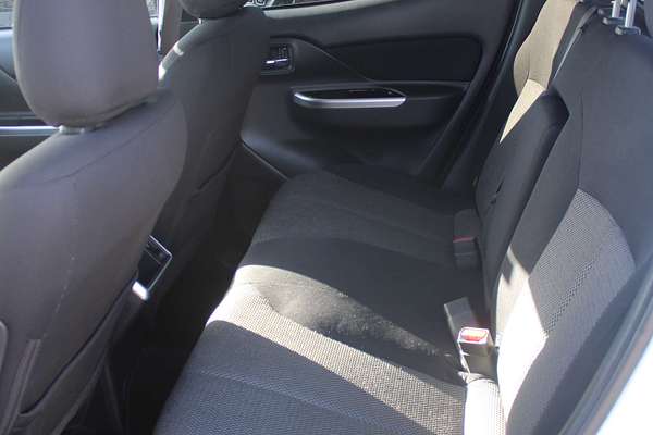 2019 Mitsubishi Triton GLS MR 4X4
