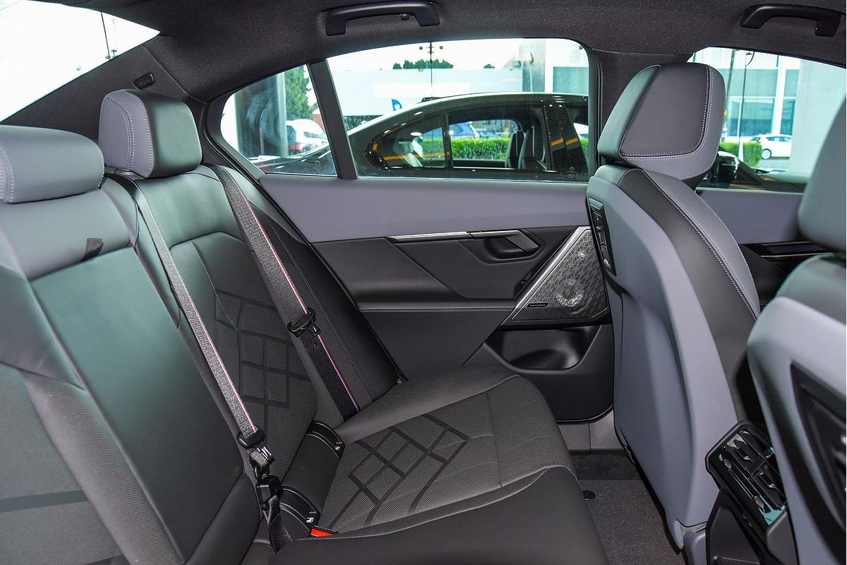 2024 BMW i5 eDrive40 M Sport G60