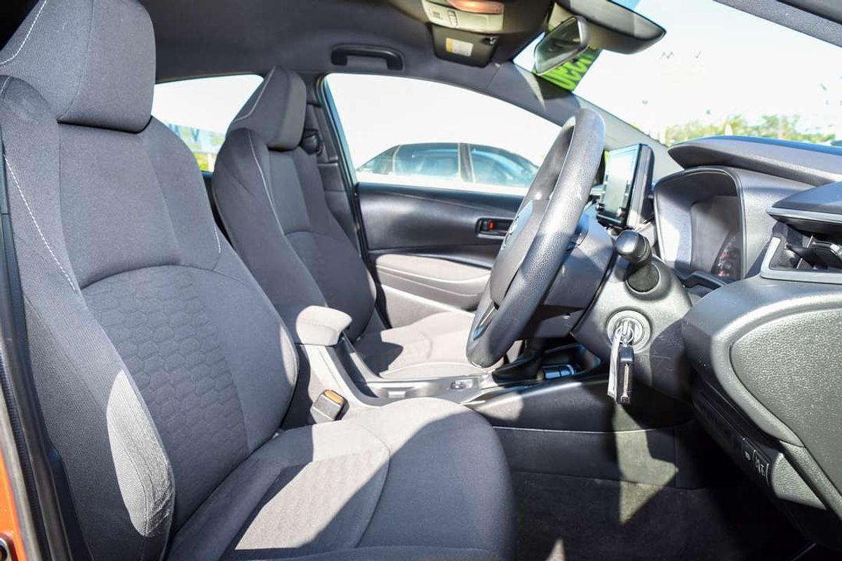 2018 Toyota COROLLA Ascent Sport MZEA12R