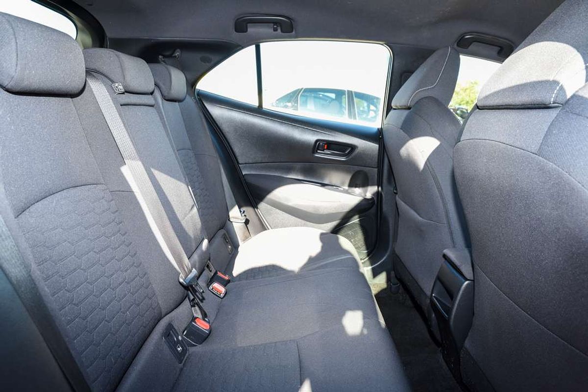 2018 Toyota COROLLA Ascent Sport MZEA12R
