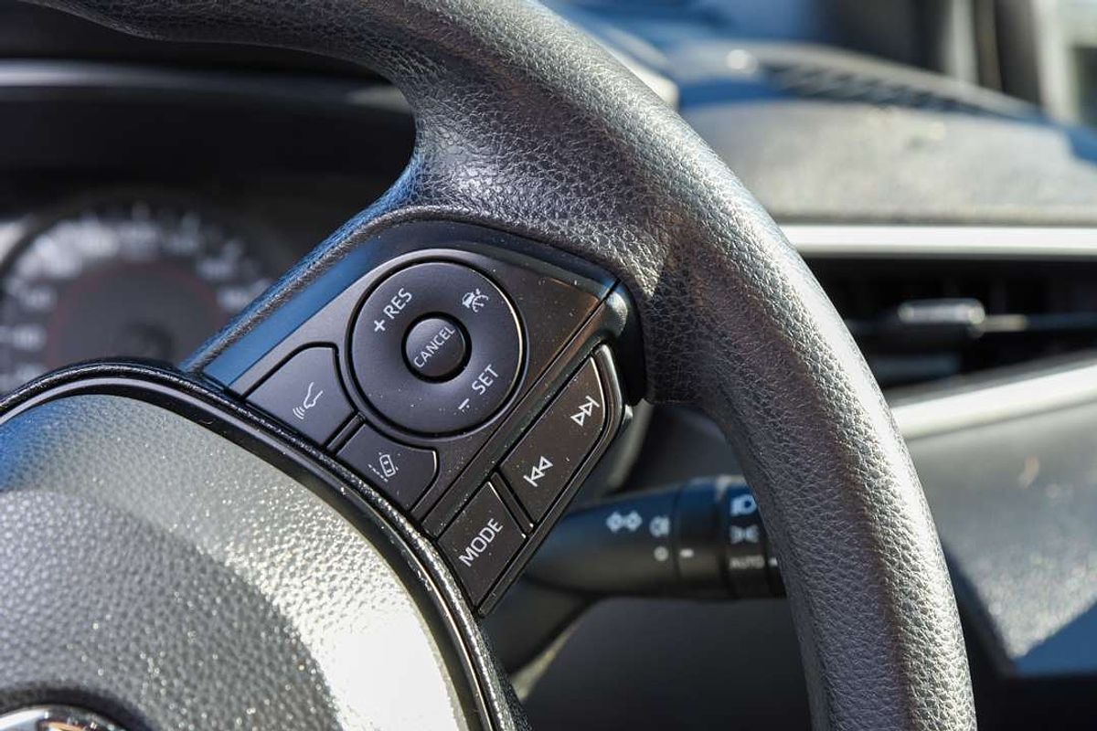 2018 Toyota COROLLA Ascent Sport MZEA12R