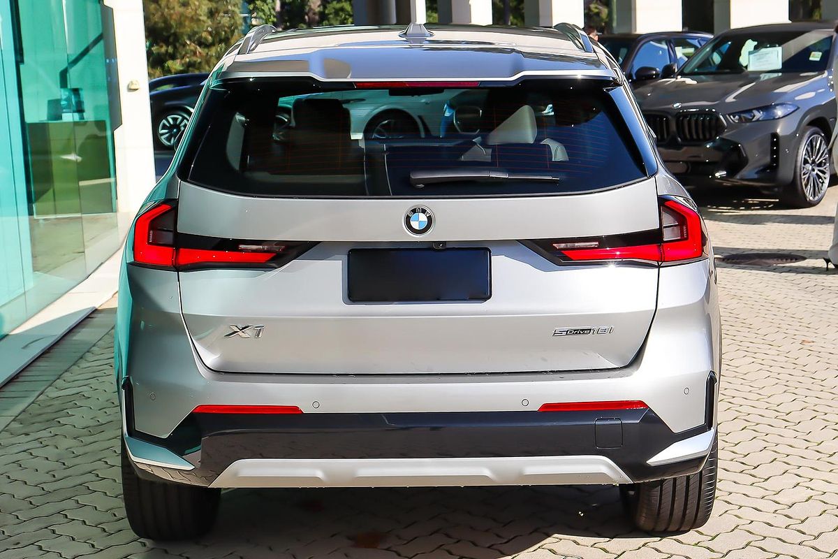 2025 BMW X1 sDrive18i U11