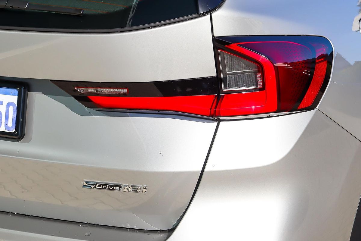 2025 BMW X1 sDrive18i U11