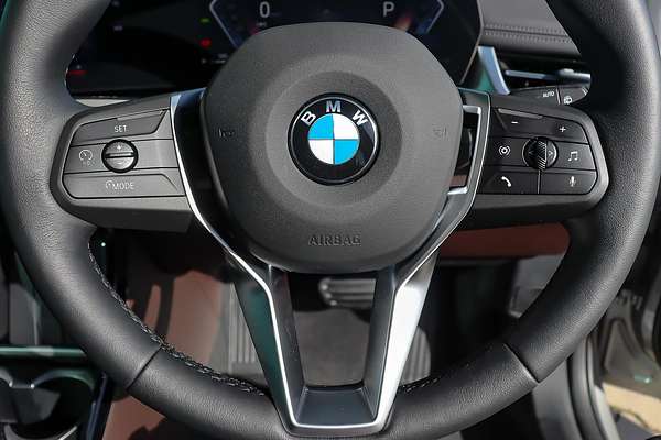 2025 BMW X1 sDrive18i U11