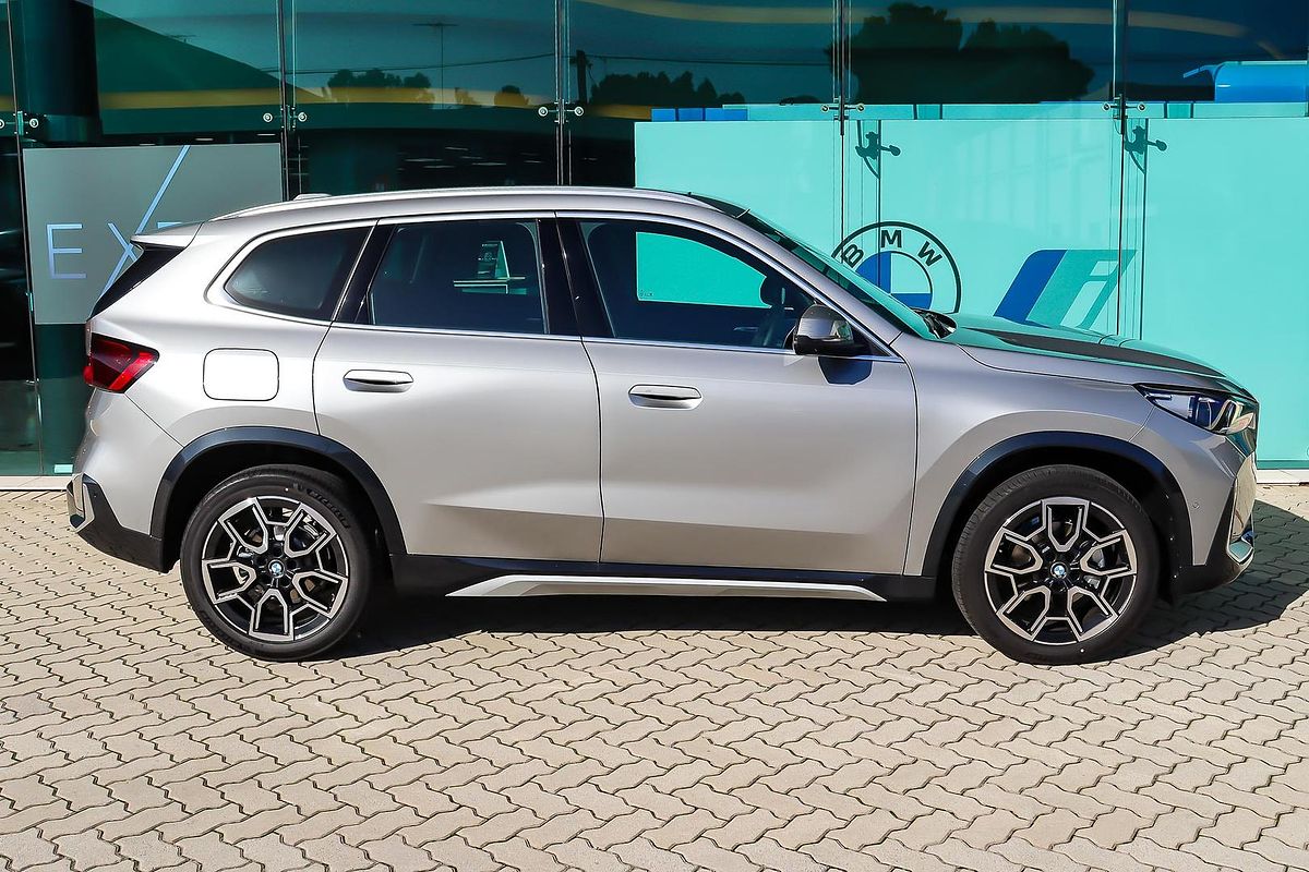 2025 BMW X1 sDrive18i U11