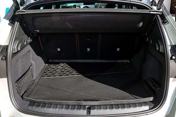 2025 BMW X1 sDrive18i U11