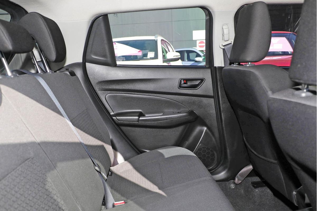 2018 Suzuki Swift GL Navigator AZ