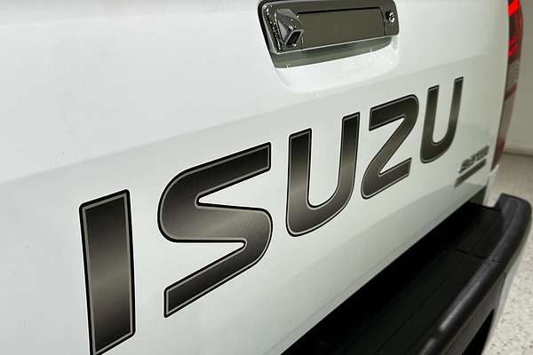 2019 Isuzu D-MAX SX  4X4