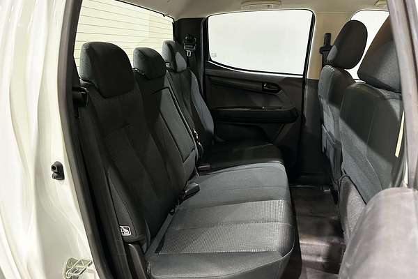 2019 Isuzu D-MAX SX  4X4