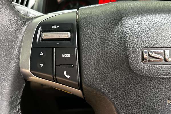 2019 Isuzu D-MAX SX  4X4