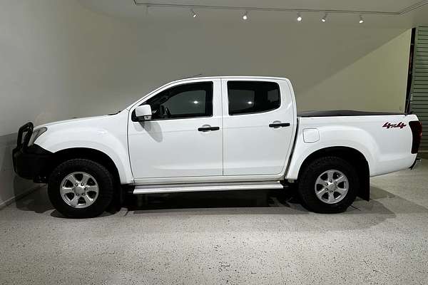 2019 Isuzu D-MAX SX  4X4