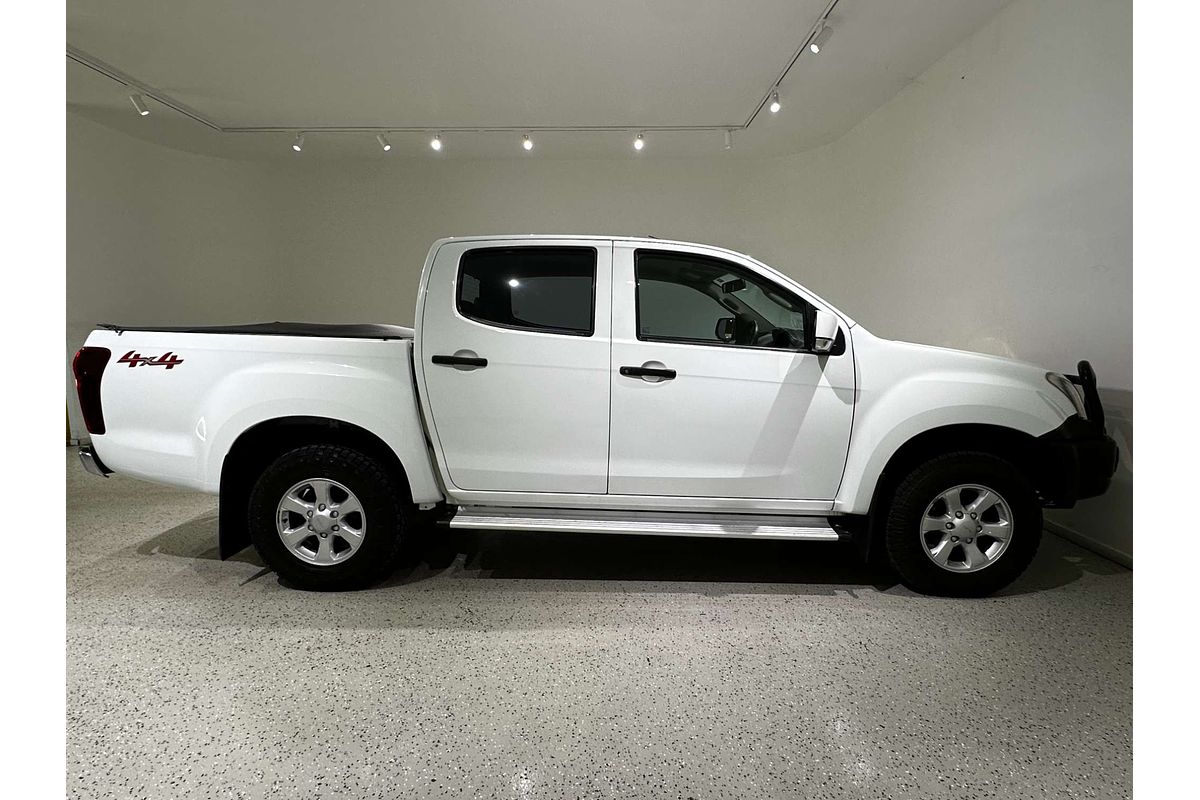 2019 Isuzu D-MAX SX  4X4