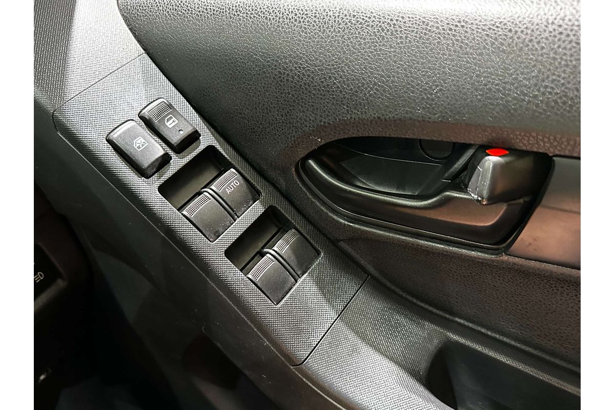2019 Isuzu D-MAX SX  4X4