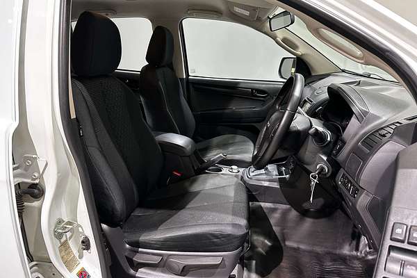2019 Isuzu D-MAX SX  4X4