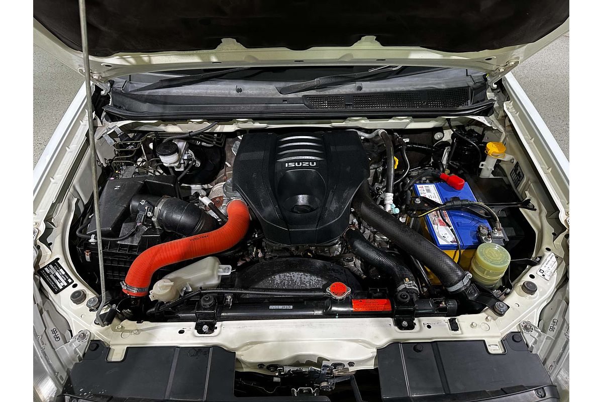 2019 Isuzu D-MAX SX  4X4
