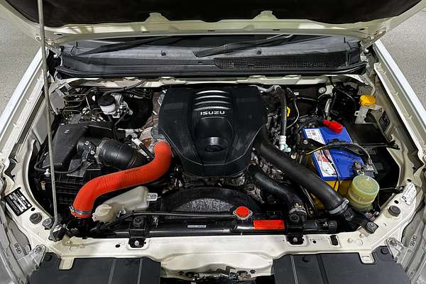 2019 Isuzu D-MAX SX  4X4