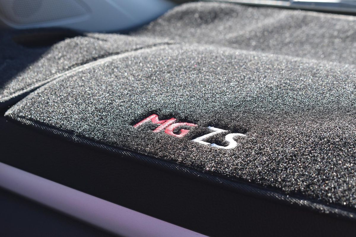 2020 MG ZS Essence AZS1